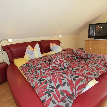 Idyllic Holiday In A Beautiful Location In Gail Valley Gundersheim